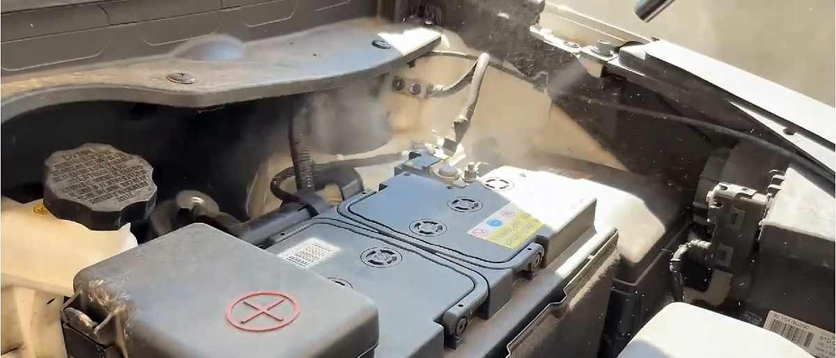 Nettoyage de moteur de voiture par cryog�nie