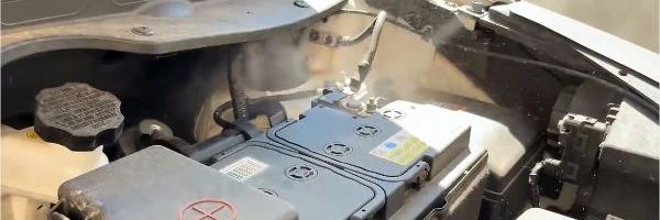 Nettoyage de moteur de voiture par cryog�nie